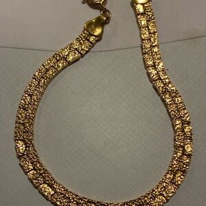 Elegant Gold Bracelet